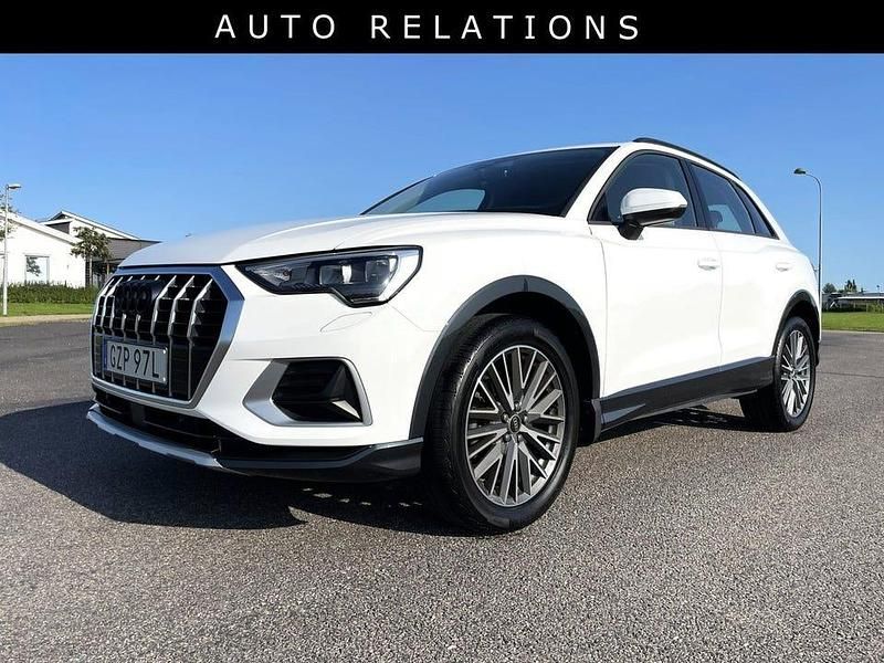 Begagnad Audi Q3 Advanced Plus 150 HK (110 kW) 2021 Vit ibisvit solid SUV