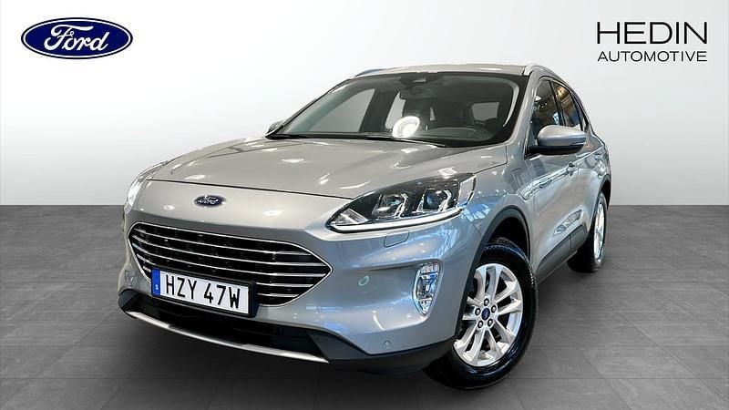 Grå (grey) Begagnad 2023 Ford Kuga Titanium SUV | 254 900 kr (Marknadspris) - Bild 1/4