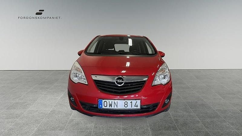 Begagnad Opel Meriva Enjoy 140 HK (102 kW) 2010 Röd Minibuss