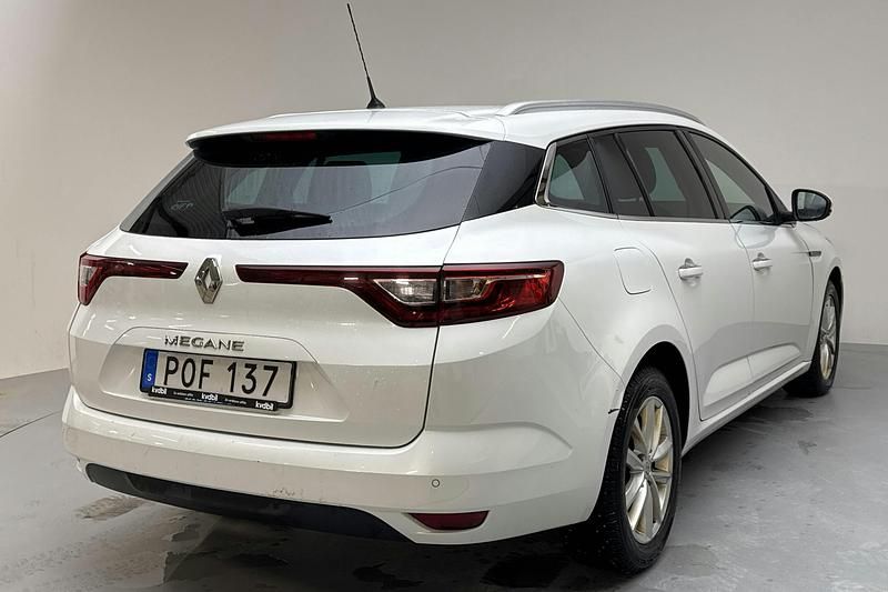 Begagnad Renault Mégane IV 110 HK (80 kW) 2017 Vit Kombi