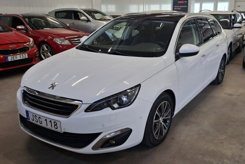 Vit Begagnad 2015 Peugeot 308 Allure Kombi | 94 999 kr (Marknadspris) - Bild 1/4