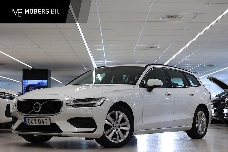 Vit Begagnad 2020 Volvo V60 Momentum Kombi | 279 900 kr (Marknadspris) - Bild 1/2