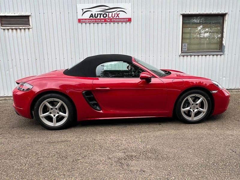 Begagnad Porsche 718 Boxster 301 HK (221 kW) 2020 Röd Cab