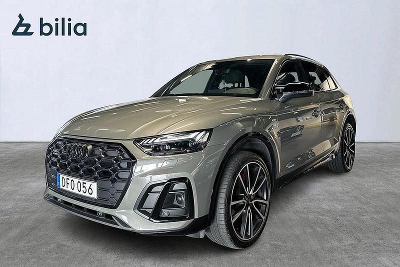 Grå Begagnad 2023 Audi Q5 S-Line SUV | 509 900 kr (Lite dyr) - Bild 1/4