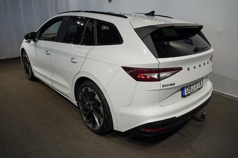 Begagnad Skoda Enyaq iV SportLine 152 kW (207 HK) 2022 Vit SUV