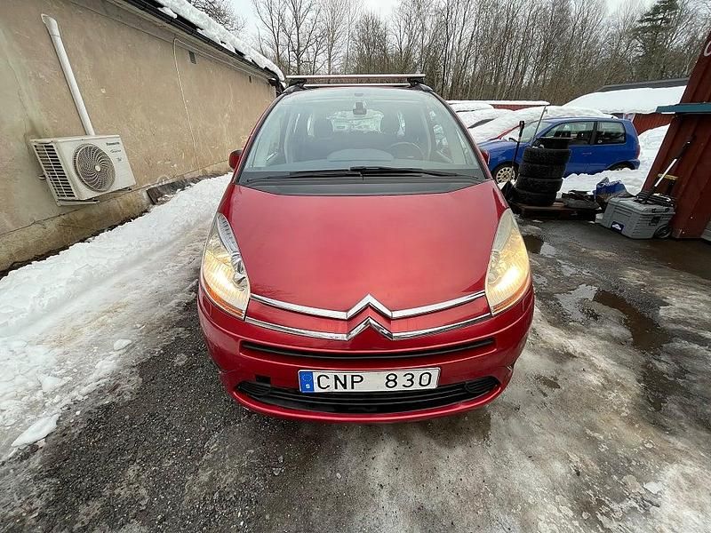 Röd Begagnad 2008 Citroën Grand C4 Picasso Minibuss | 25 000 kr (Marknadspris) - Bild 1/4