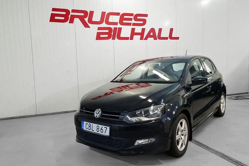 Svart Begagnad 2010 VW Polo Halvkombi | 72 900 kr (Marknadspris) - Bild 1/4