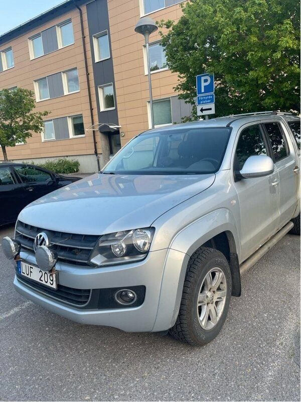 Silver Begagnad 2011 VW Amarok Highline Pickup | 80 000 kr (Superpris) - Bild 1/4