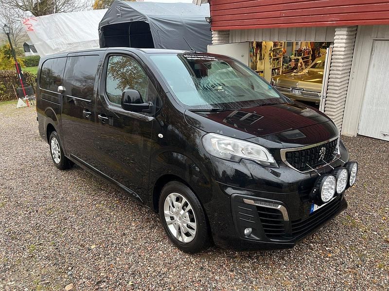 Svart Begagnad 2019 Peugeot Expert Van | 215 000 kr (Marknadspris) - Bild 1/4