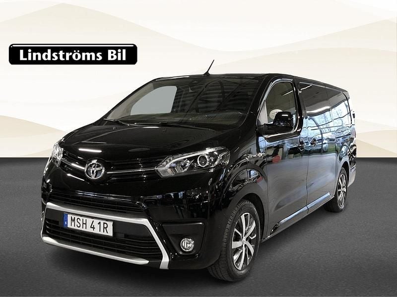 Svart Begagnad 2021 Toyota Proace Minibuss | 309 000 kr (Superpris) - Bild 1/3