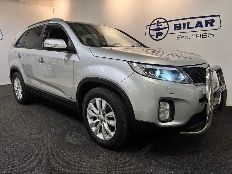 Grå Begagnad 2014 Kia Sorento SUV | 124 000 kr (Marknadspris) - Bild 1/4