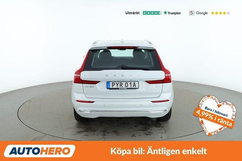 Begagnad Volvo XC60 Plus 355 HK (261 kW) 2024 Vit SUV