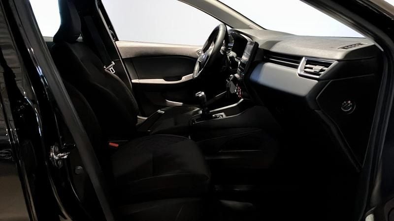 Begagnad Renault Clio V Zen 91 HK (66 kW) 2022 Svart Halvkombi