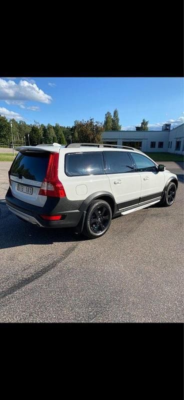 Vit Begagnad 2011 Volvo XC70 Summum SUV | 88 000 kr (Bra pris) - Bild 1/4