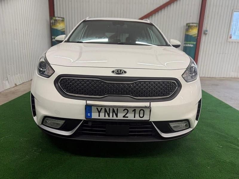 Begagnad Kia Niro Advance 141 HK (103 kW) 2018 Vit SUV