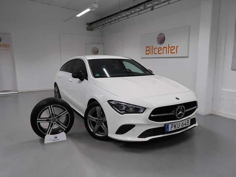 Vit Begagnad 2020 Mercedes CLA180 Shooting Brake Kombi | 269 900 kr - Bild 1/3
