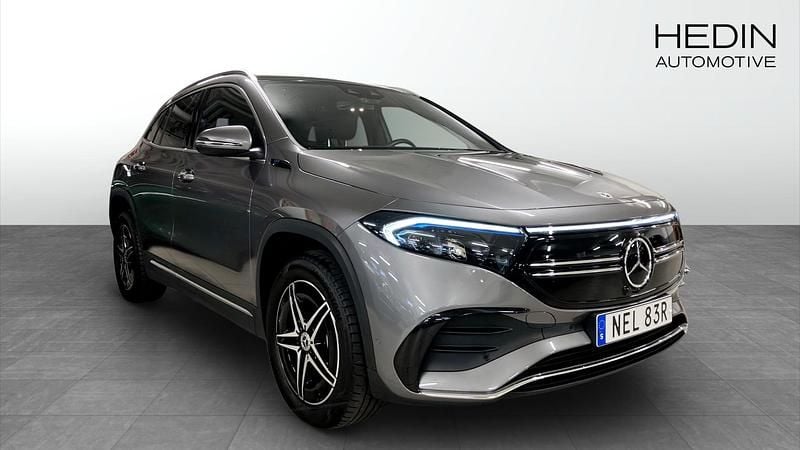 Svart Begagnad 2021 Mercedes EQA250 AMG SUV | 379 900 kr (Marknadspris) - Bild 1/4