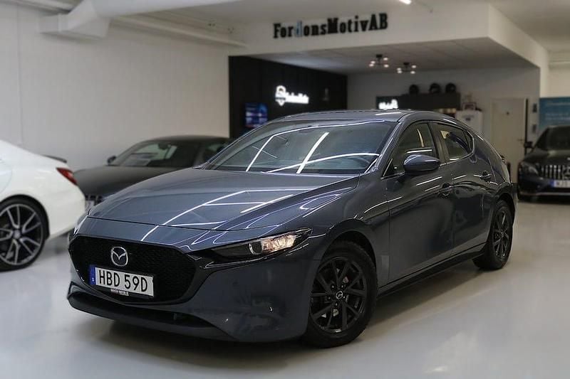 Grå Begagnad 2019 Mazda 3 Halvkombi | 199 900 kr (Bra pris) - Bild 1/4