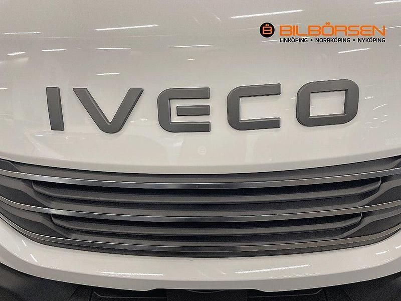 Begagnad Iveco Daily 157 HK (115 kW) 2021 Vit