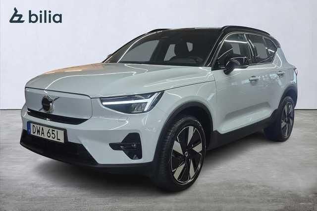 Ljusblå Begagnad 2024 Volvo EX40 Performance SUV | 499 000 kr (Marknadspris) - Bild 1/3