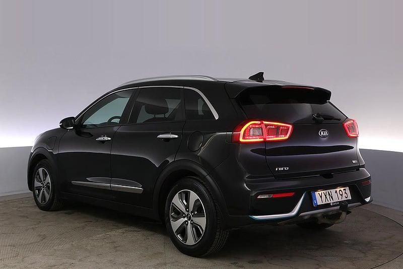 Begagnad Kia Niro Advance 105 HK (77 kW) 2018 Svart SUV
