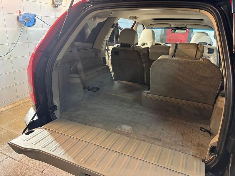 Begagnad 2005 Volvo XC90 SUV | 54 900 kr (Marknadspris) - Bild 1/4