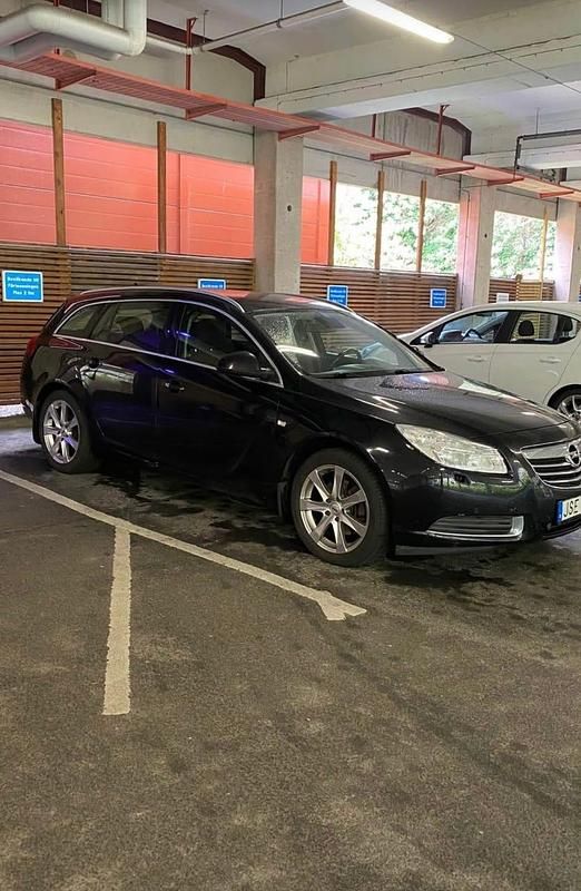 Begagnad 2009 Opel Insignia Kombi | 30 000 kr (Marknadspris) - Bild 1/3