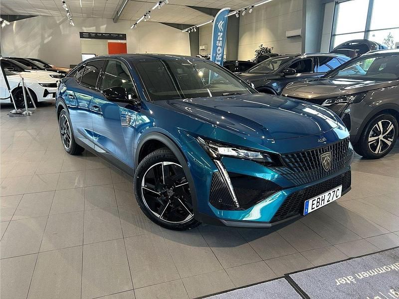 Blå Begagnad 2024 Peugeot 408 GT GTi SUV | 299 900 kr (Bra pris) - Bild 1/4