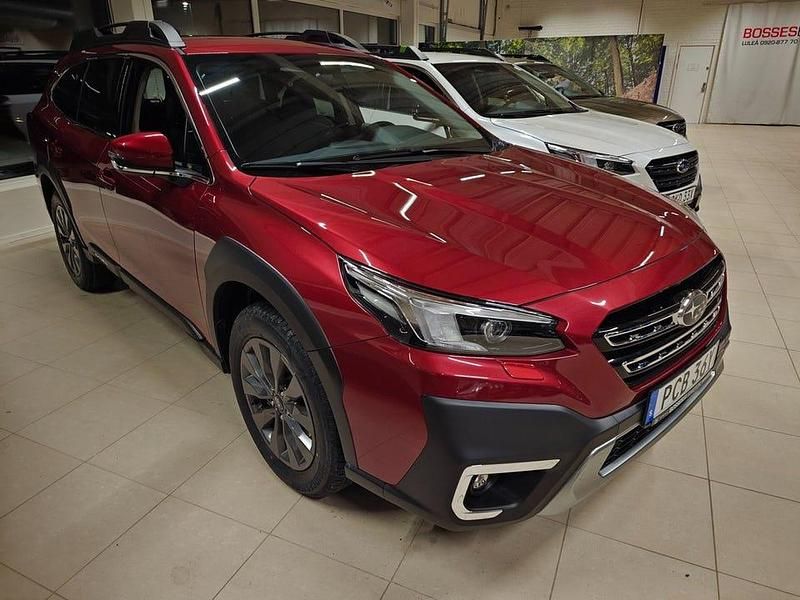 Crimson red Ny 2025 Subaru Outback Kombi | 481 800 kr - Bild 1/1