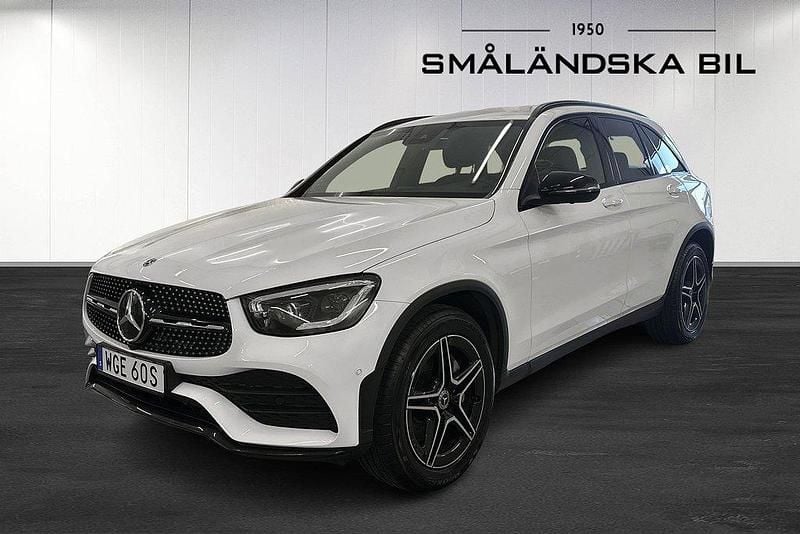 Vit Begagnad 2019 Mercedes GLC220 AMG SUV | 399 000 kr (Marknadspris) - Bild 1/4