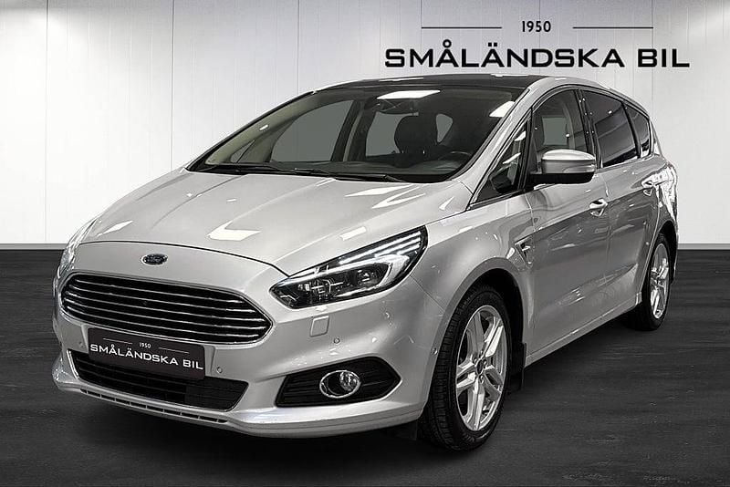 Grå Begagnad 2015 Ford S-MAX Business Edition Minibuss | 129 000 kr (Lite dyr) - Bild 1/4