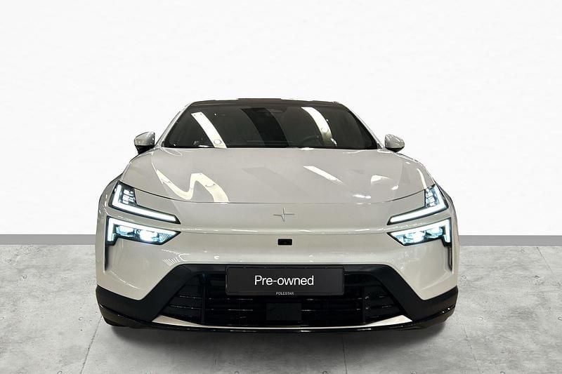 Begagnad Polestar 4 Long Range Dual motor 400 kW (544 HK) 2024 Vit SUV