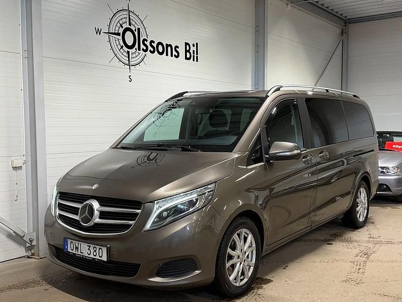 Begagnad Mercedes V220 163 HK (119 kW) 2015 Grå Minibuss
