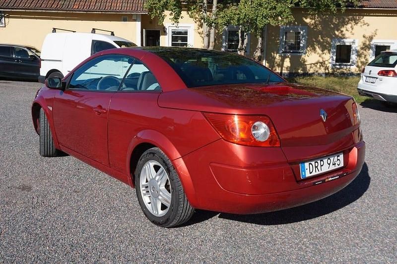 Begagnad Renault Mégane Cabriolet 135 HK (99 kW) 2004 Mörkröd Cab