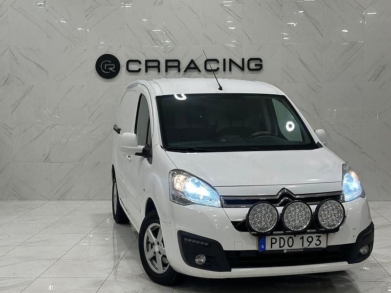 Vit Begagnad 2016 Citroën Berlingo Minibuss | 49 900 kr (Bra pris) - Bild 1/4
