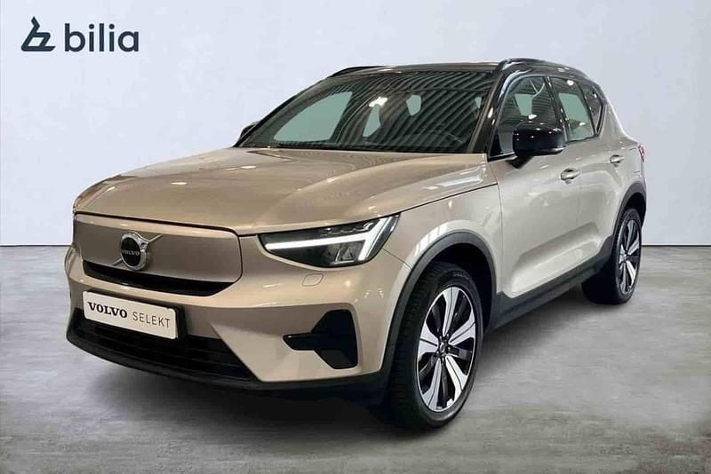 Grå Begagnad 2023 Volvo XC40 Single Motor SUV | 349 900 kr - Bild 1/1