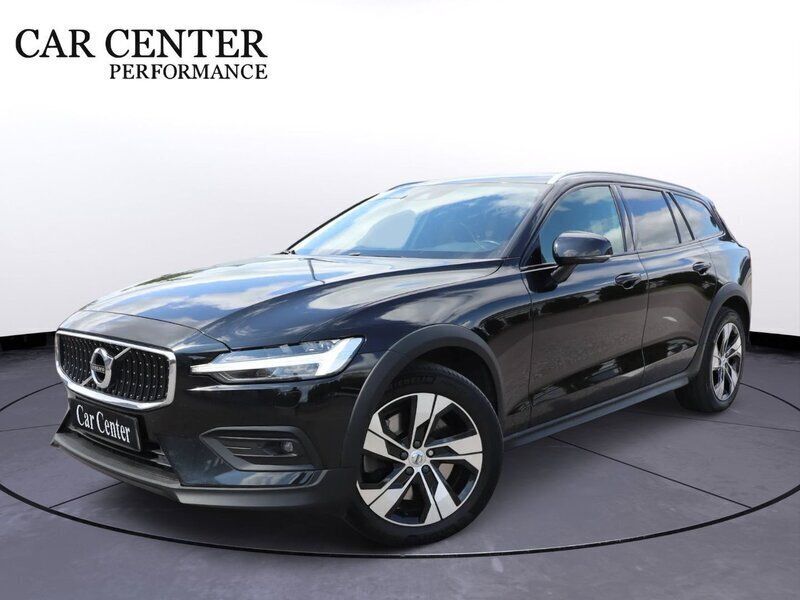 Svart Begagnad 2020 Volvo V60 CC Momentum Kombi | 279 900 kr (Marknadspris) - Bild 1/4