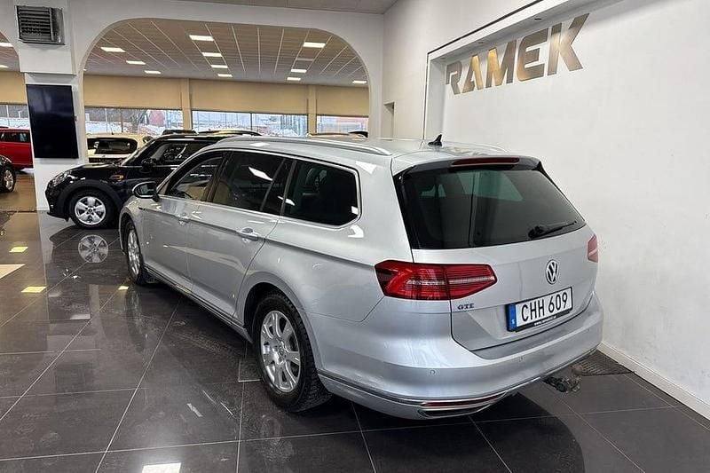 Begagnad VW Passat GTE 218 HK (160 kW) 2016 Silver Kombi
