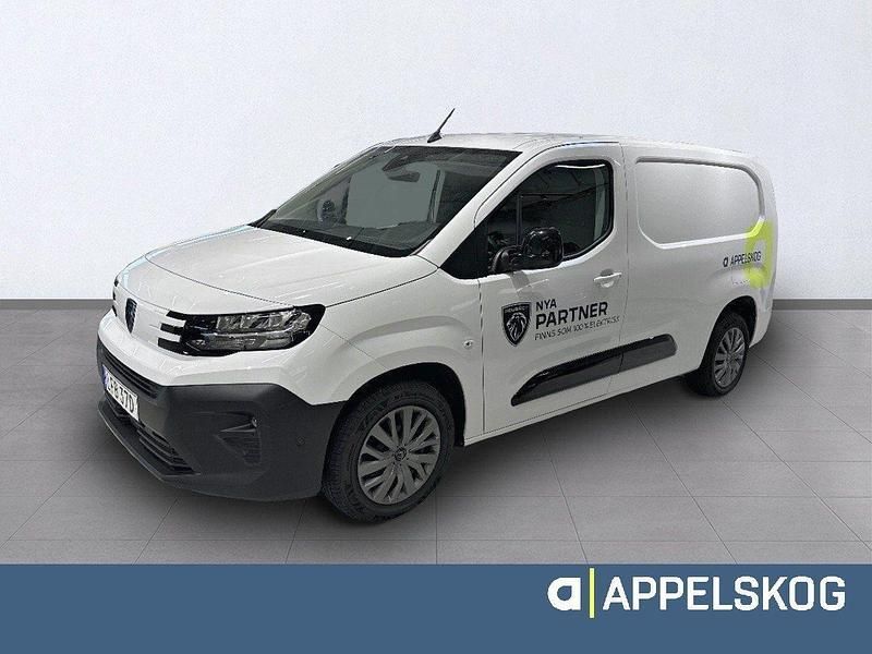 Vit (vit kaolin) Begagnad 2024 Peugeot Partner Minibuss | 329 000 kr - Bild 1/4