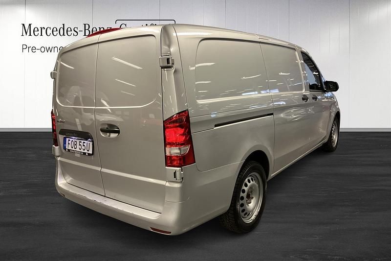 Begagnad Mercedes e-Vito 11 kW (15 HK) 2022 Minibuss