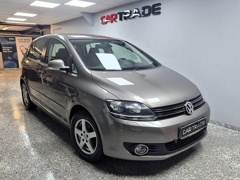Begagnad VW Golf Plus Cross 122 HK (89 kW) 2013 Brun Minibuss