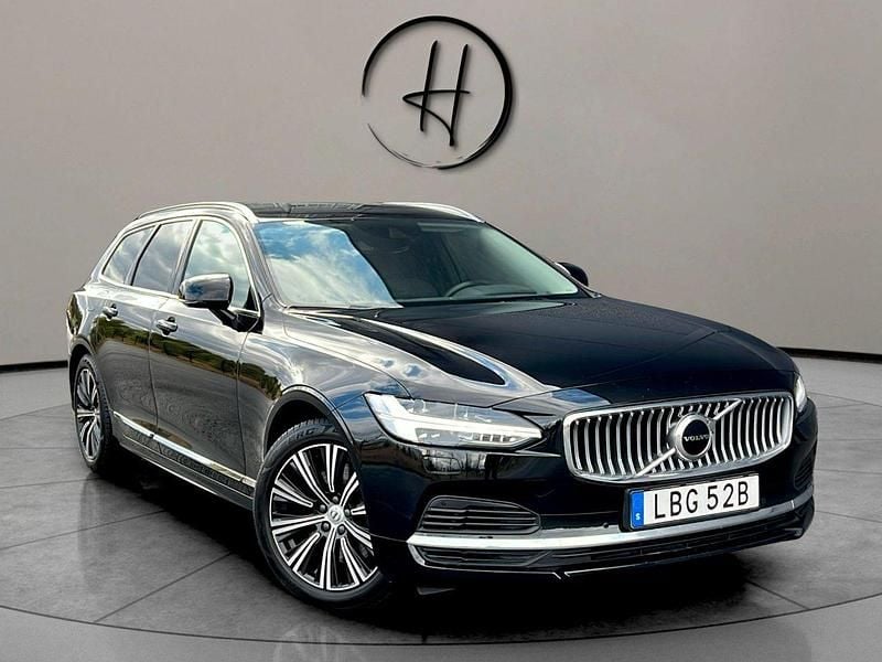 Svart Begagnad 2020 Volvo V90 SE Kombi | 289 900 kr (Marknadspris) - Bild 1/4