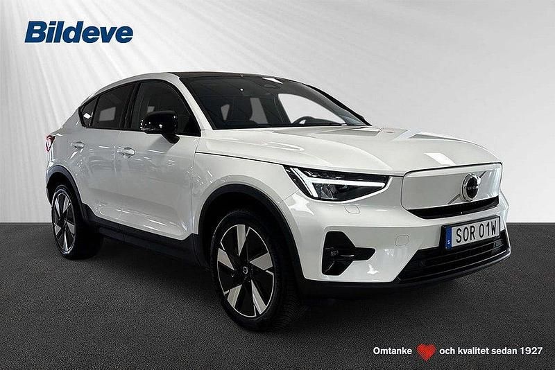 Vit Begagnad 2023 Volvo EC40 Plus SUV | 409 900 kr (Lite dyr) - Bild 1/4