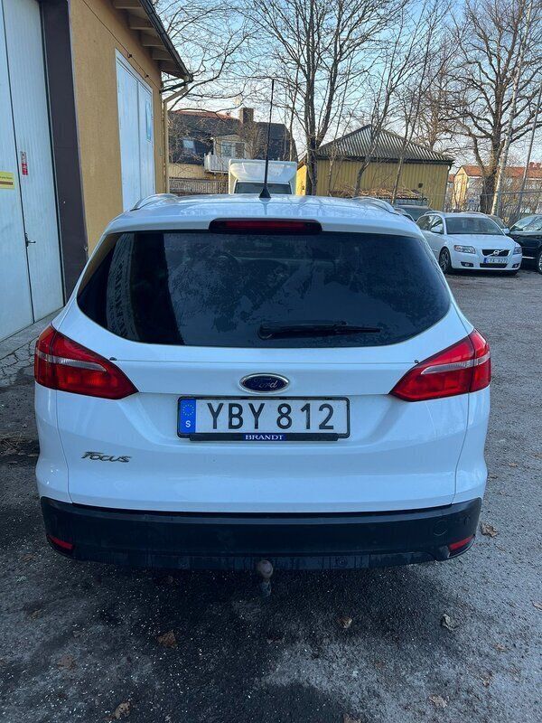 Begagnad Ford Focus 120 HK (88 kW) 2016 Vit Kombi