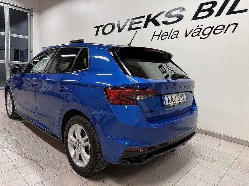 Begagnad Skoda Fabia Monte Carlo 112 HK (82 kW) 2023 Race blue metallic Halvkombi