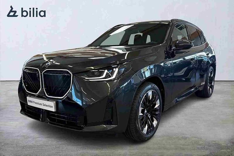 Grå Begagnad 2025 BMW X3 Comfort Edition SUV | 758 600 kr (Bra pris) - Bild 1/4