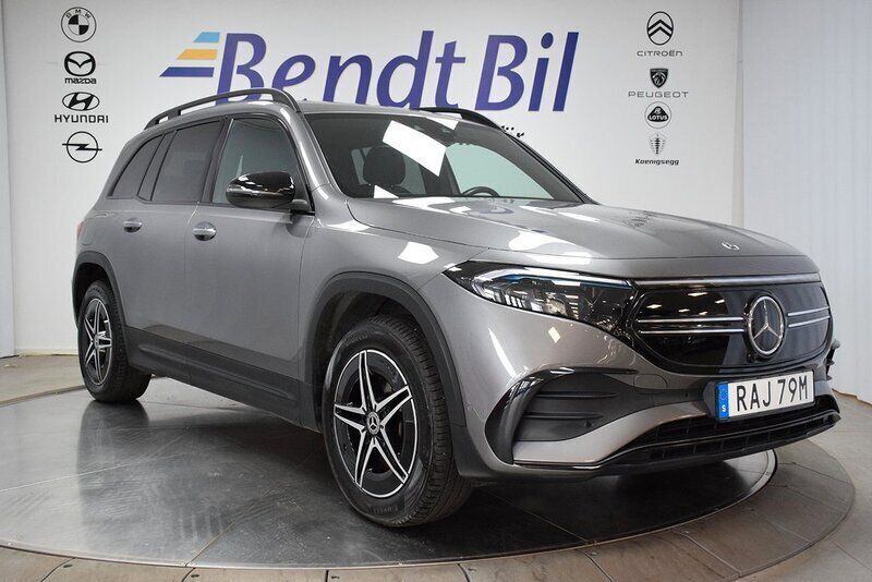 Grå Begagnad 2023 Mercedes EQB300 AMG SUV | 399 500 kr (Marknadspris) - Bild 1/3