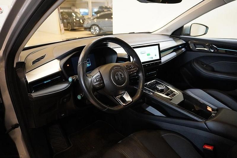Begagnad MG MG5 EV Comfort 130 kW (177 HK) 2022 Grå Kombi