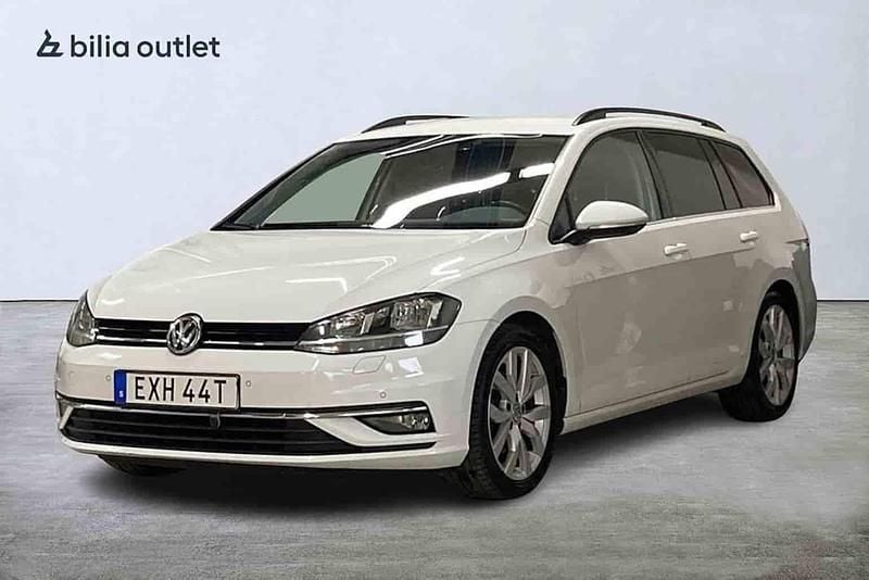 Vit Begagnad 2020 VW Golf VII Kombi | 177 900 kr (Bra pris) - Bild 1/1