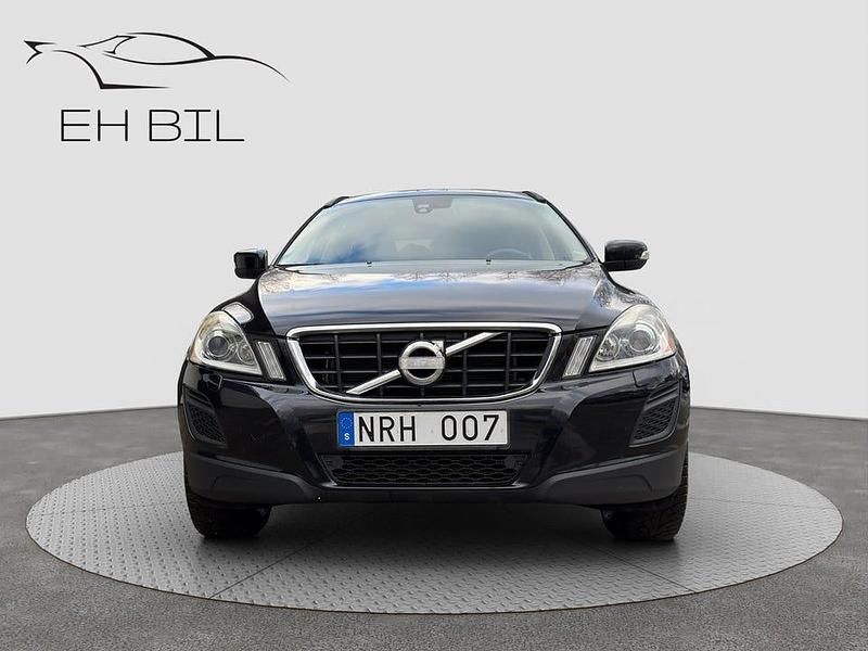 Begagnad Volvo XC60 Momentum 163 HK (119 kW) 2011 Svart SUV